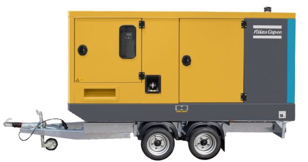 ĢENERATORS DĪZEĻA ~80KVA UZ PIEKABES