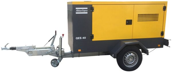ĢENERATORS DĪZELIS ~40KVA UZ PIEKABES