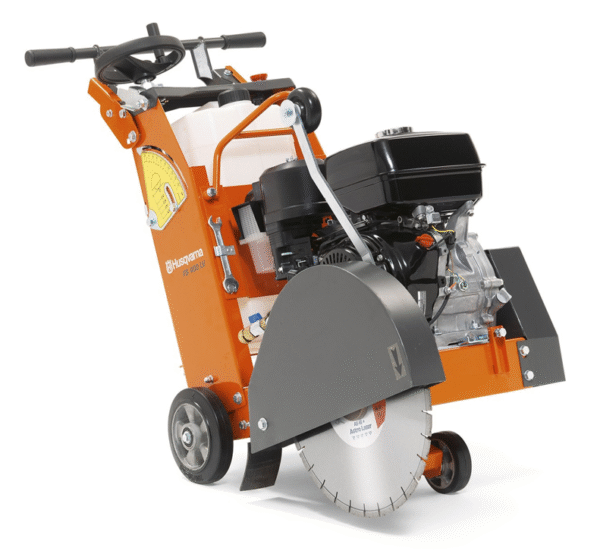 ASFALT/BETON GRIEZĒJI UZ RITEŅIEM